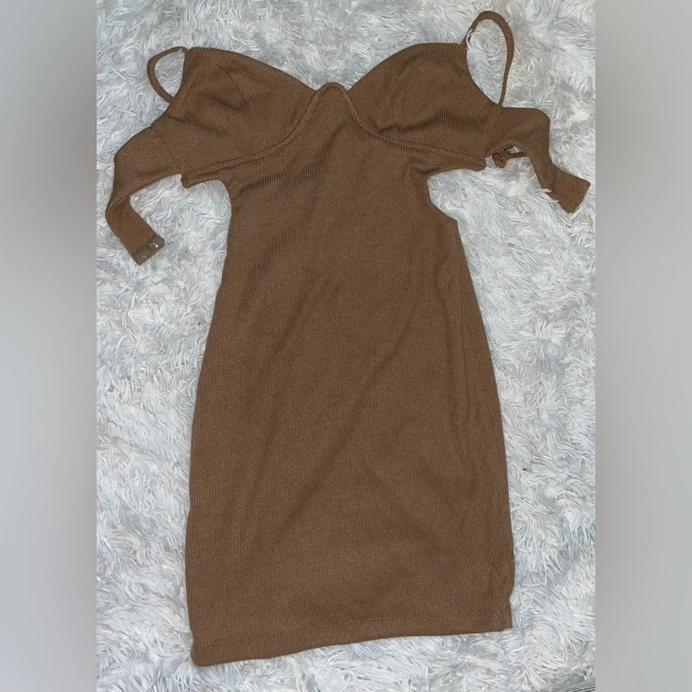 Hello Molly dress - Picture 10 of 11